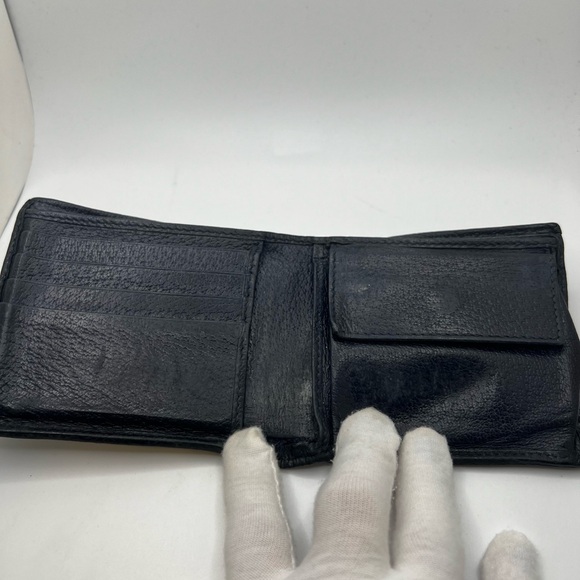 GUC Gucci Sherry Bifold Wallet - Picture 2 of 6